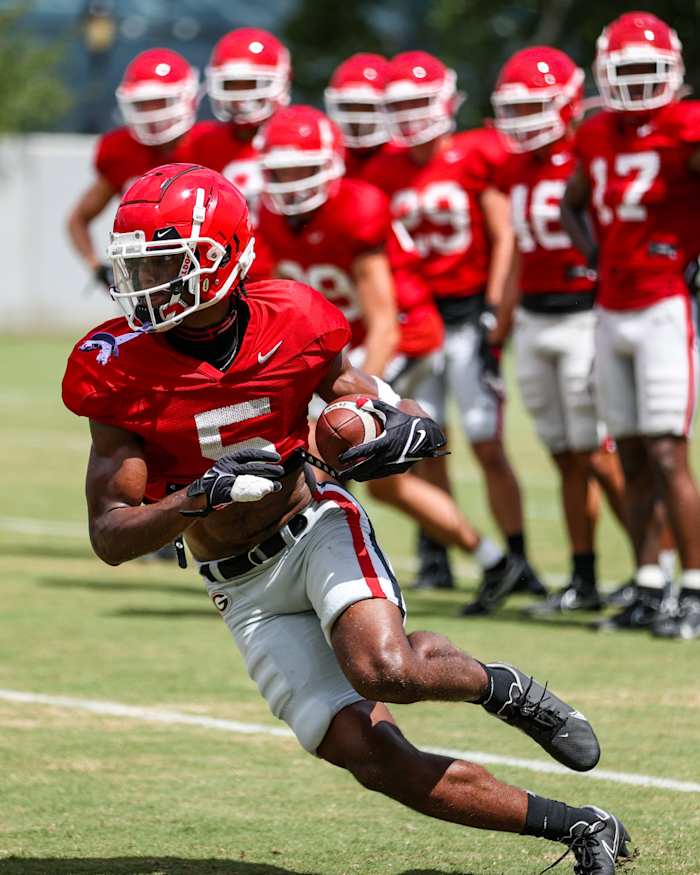 A75CBB9B-5831-4676-95E7-13D80E13ABB6